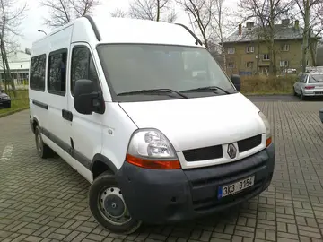 Renault Master, 9 Místny nerovnoměný chod